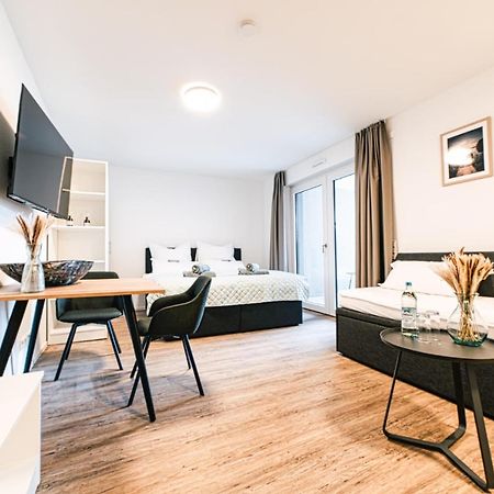 Zentrahome - Zentral Outlet Business Smarttv Balkon เมทซิงเงน ภายนอก รูปภาพ