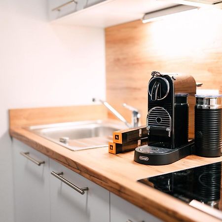 Zentrahome - Zentral Outlet Business Smarttv Balkon เมทซิงเงน ภายนอก รูปภาพ